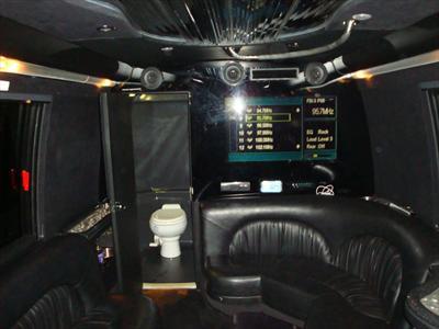 Mini-Bus - Limo / Party Style 