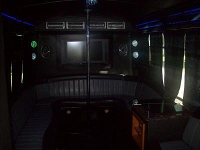 Mini-Bus - Limo / Party Style 