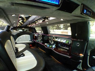 Stretch Limo - Chrysler 300