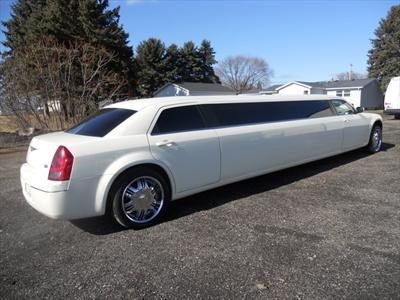 Stretch Limo - Chrysler 300