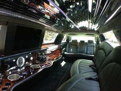 Stretch Limo - Chrysler 300