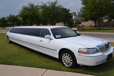 Stretch Limo - Lincoln Town Car
