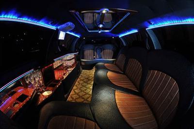 Stretch Limo - Lincoln Town Car