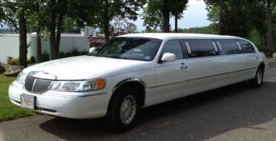 Stretch Limo - Lincoln Town Car