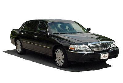 Sedan - Lincoln Town Car L
