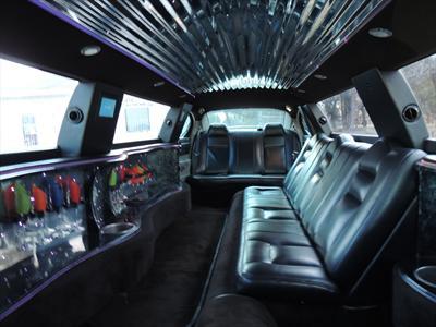 Stretch Limo - Dodge Charger