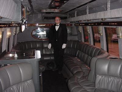 Mini-Bus - Limo / Party Style 