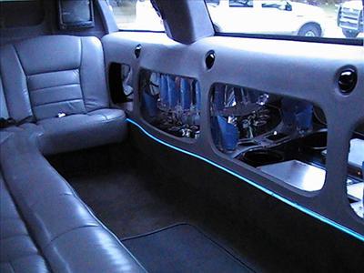 Stretch Limo - Lincoln Town Car