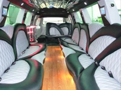 Stretch SUV - Cadillac Escalade