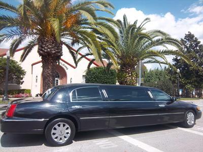 Stretch Limo - Lincoln Town Car