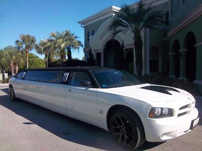 Stretch Limo - Dodge Charger