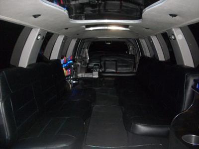 Stretch SUV - Lincoln Navigator