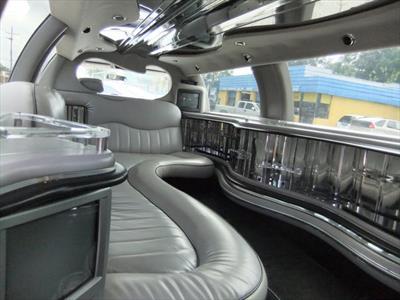Stretch Limo - Rolls Royce Phantom