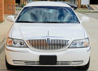 Stretch Limo - Lincoln Town Car