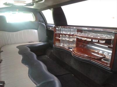 Stretch Limo - Lincoln Town Car