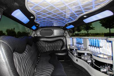 Stretch Limo - Chrysler 300