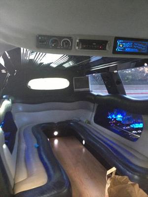 Stretch SUV - Ford Excursion