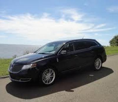 Sedan - Lincoln MKT