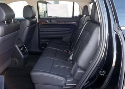 Sedan - Lincoln MKT