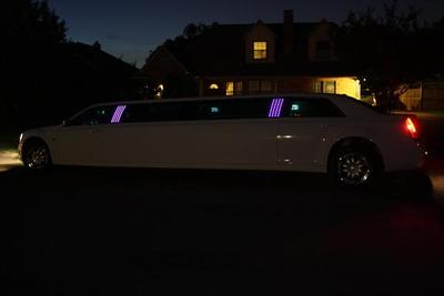 Stretch Limo - Chrysler 300