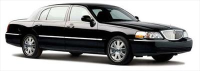 Sedan - Lincoln Town Car