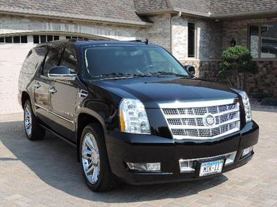 SUV - Cadillac Escalade ESV