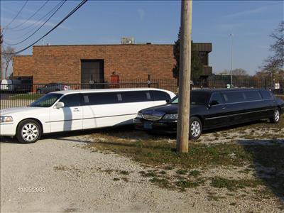 Stretch Limo - Lincoln Town Car