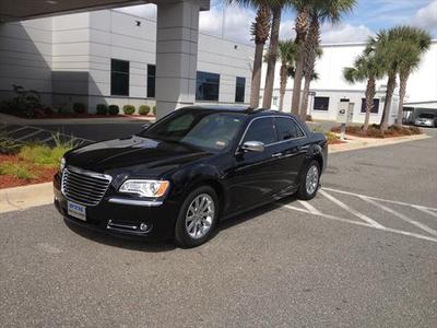 Sedan - Lincoln Town Car