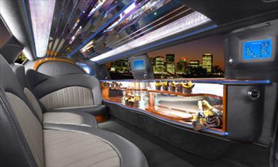 Stretch Limo - Lincoln Town Car