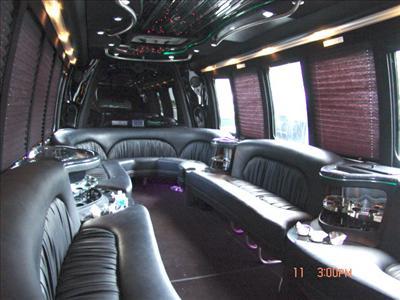 Mini-Bus - Limo / Party Style 