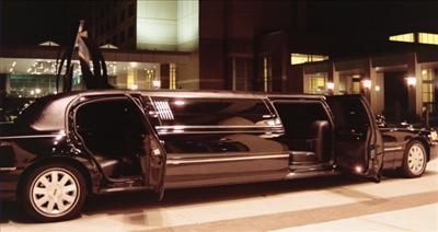 Stretch Limo - Lincoln Town Car