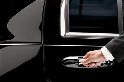 Stretch Limo - Lincoln Town Car