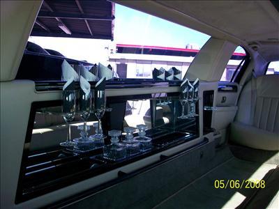 Stretch Limo - Lincoln Town Car