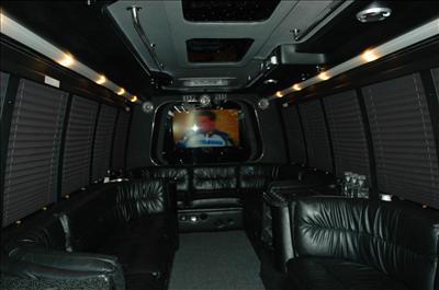 Mini-Bus - Limo / Party Style 