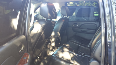 SUV - Chevrolet Suburban