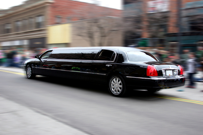 Stretch Limo - Lincoln Town Car