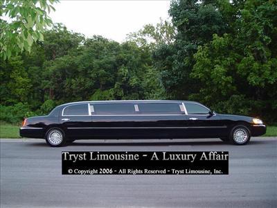 Stretch Limo - Lincoln Town Car