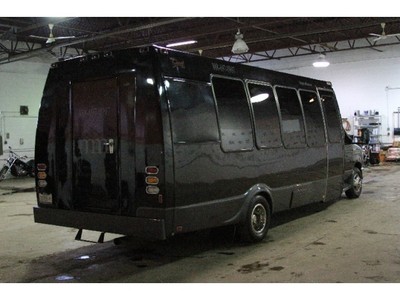 Mini-Bus - Limo / Party Style 