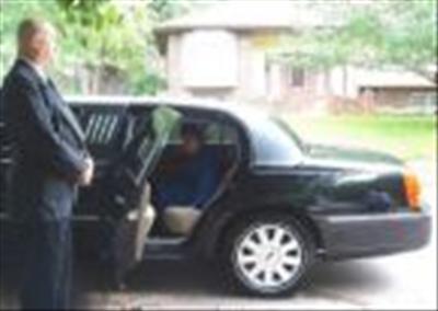 Stretch Limo - Lincoln Town Car