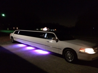 Stretch Limo - Lincoln Town Car