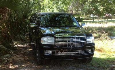 Stretch SUV - Lincoln Navigator