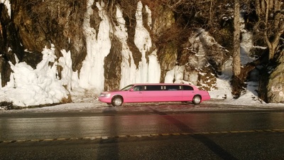 Stretch Limo - Lincoln Town Car