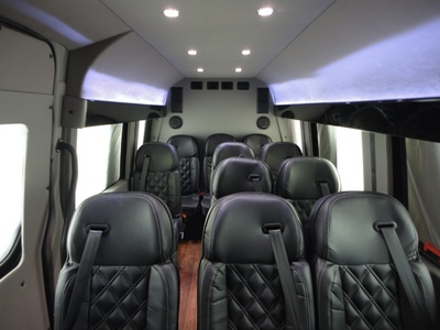 Van - Mercedes Benz Sprinter