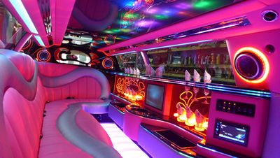 Stretch Limo - Lincoln Town Car