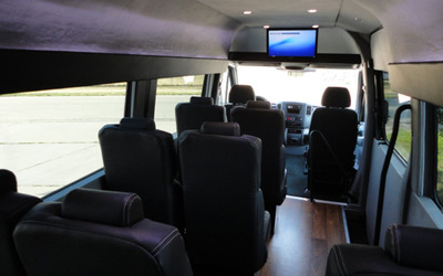 Van - Mercedes Benz Sprinter