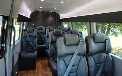 Van - Mercedes Benz Sprinter