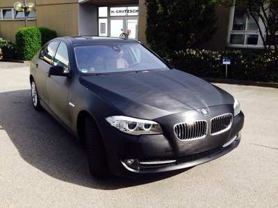 Luxury Sedan - BMW 5-Series