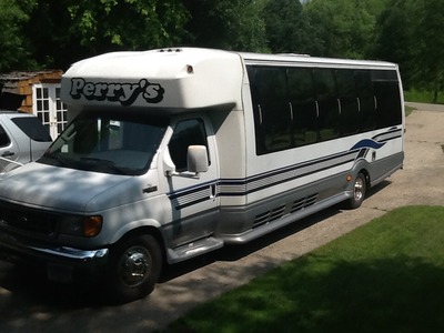 Mini-Bus - Limo / Party Style 