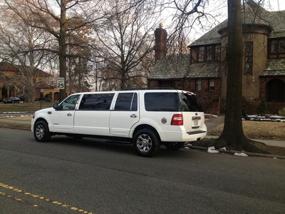 Stretch SUV - Ford Expedition