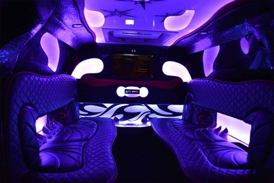 Stretch SUV - Lincoln Navigator